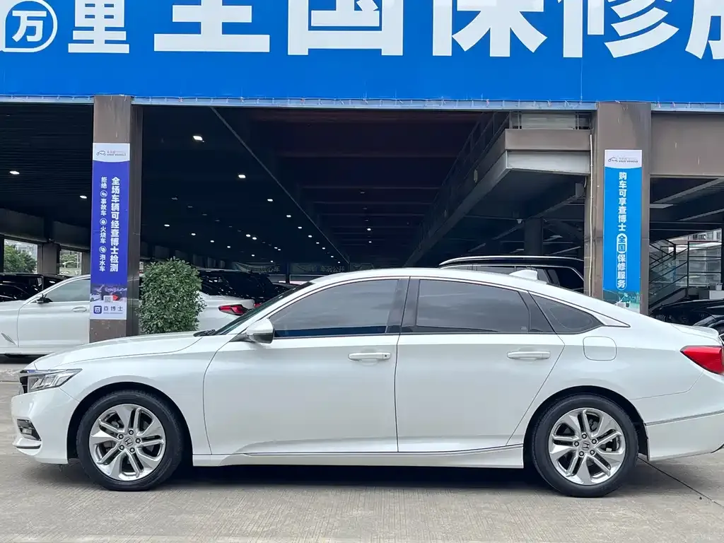 Honda Accord 2021 из CN, фото 3