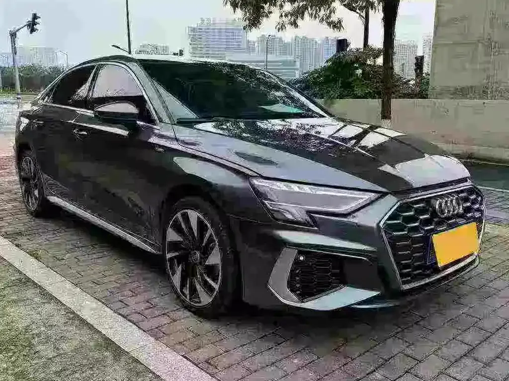 Audi A3 2023 из CN, фото 3