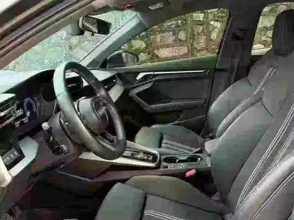 Audi A3 2023 из CN, фото 4