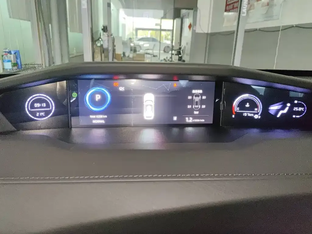 Changan UNI-V 2024 из CN, фото 4
