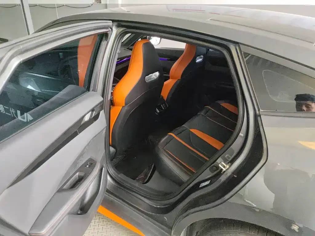 Changan UNI-V 2024 из CN, фото 6