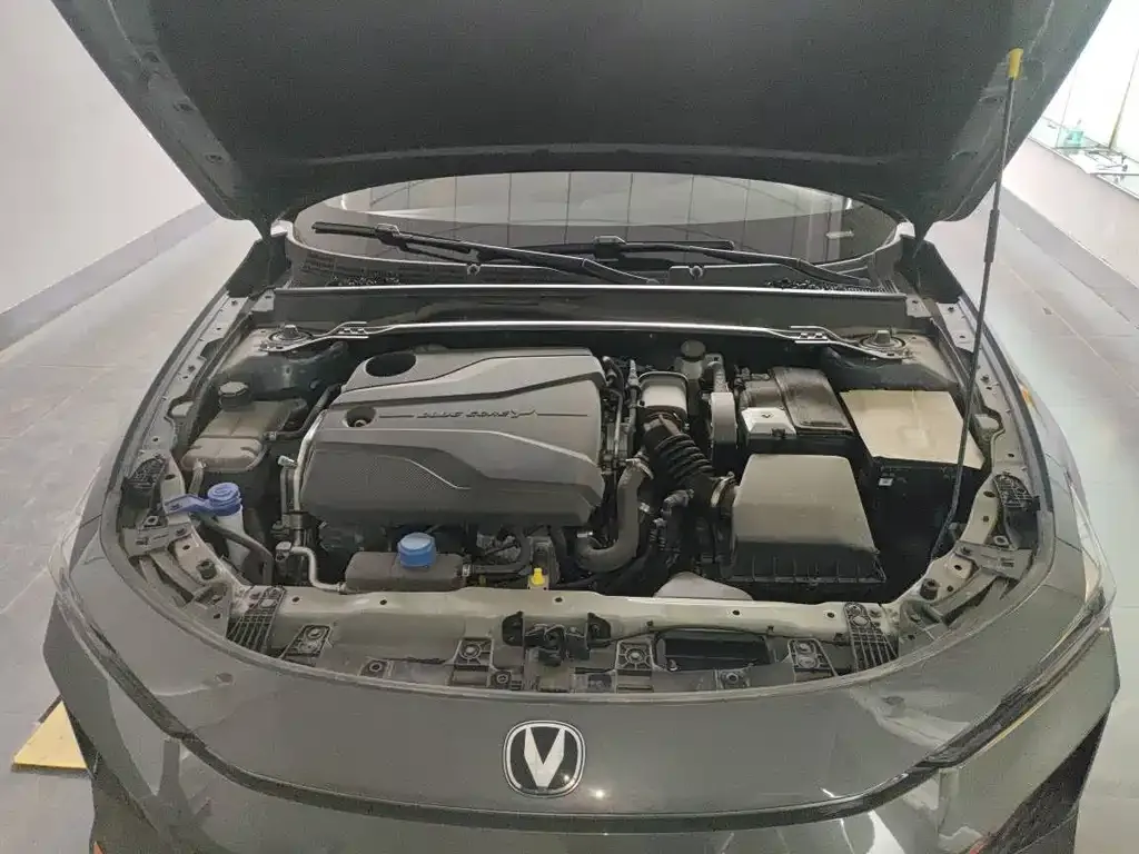 Changan UNI-V 2024 из CN, фото 8