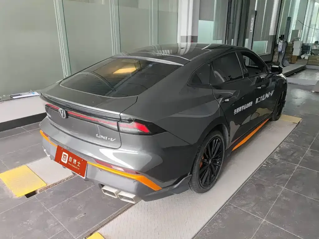 Changan UNI-V 2024 из CN, фото 9