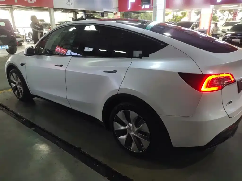 Tesla Model Y 2022 из CN, фото 5