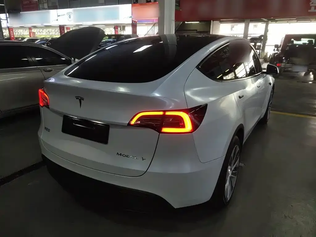 Tesla Model Y 2022 из CN, фото 7