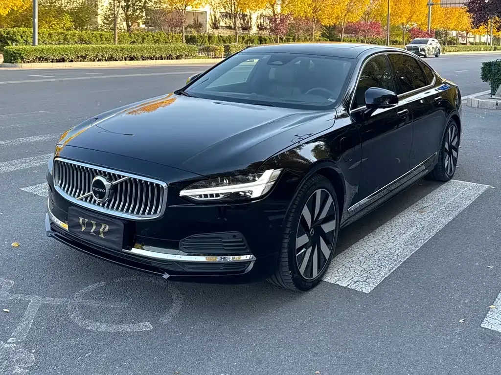 Volvo S90 PHEV — фото 1