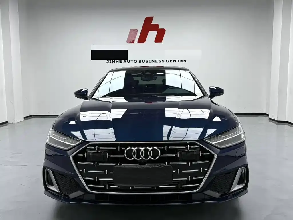Audi A7L 2023 из CN, фото 2