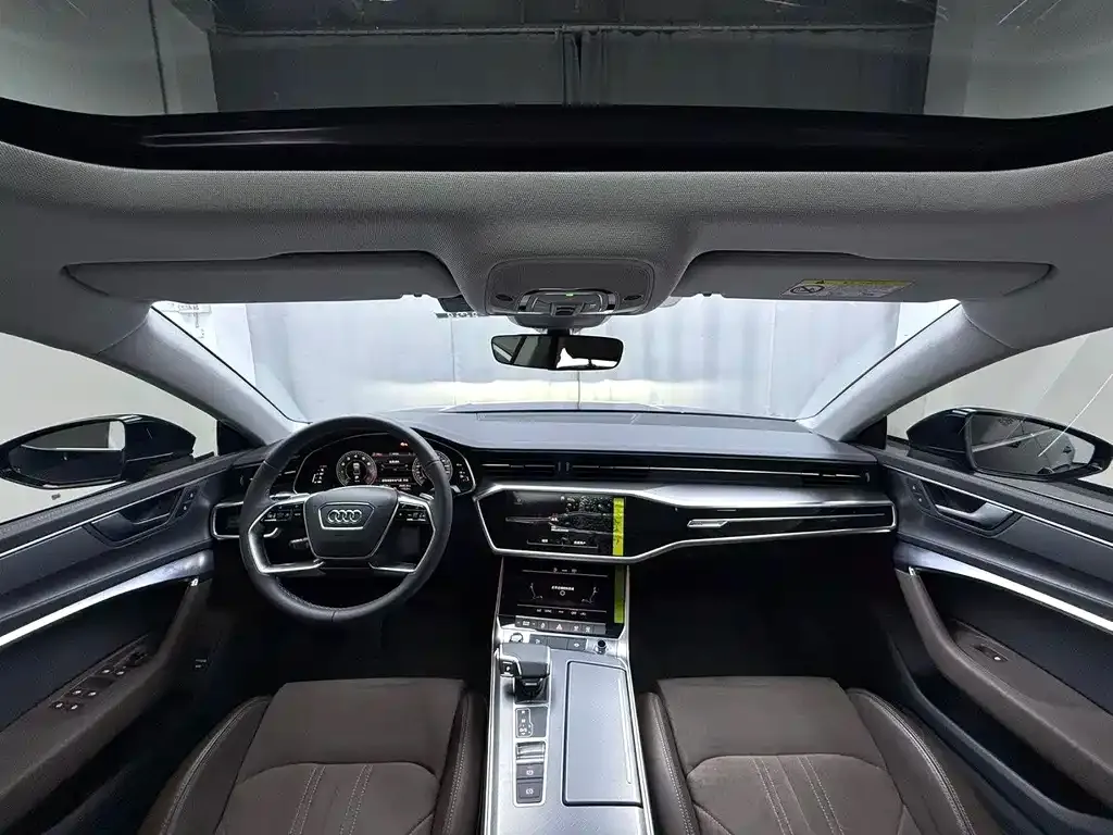 Audi A7L 2023 из CN, фото 5