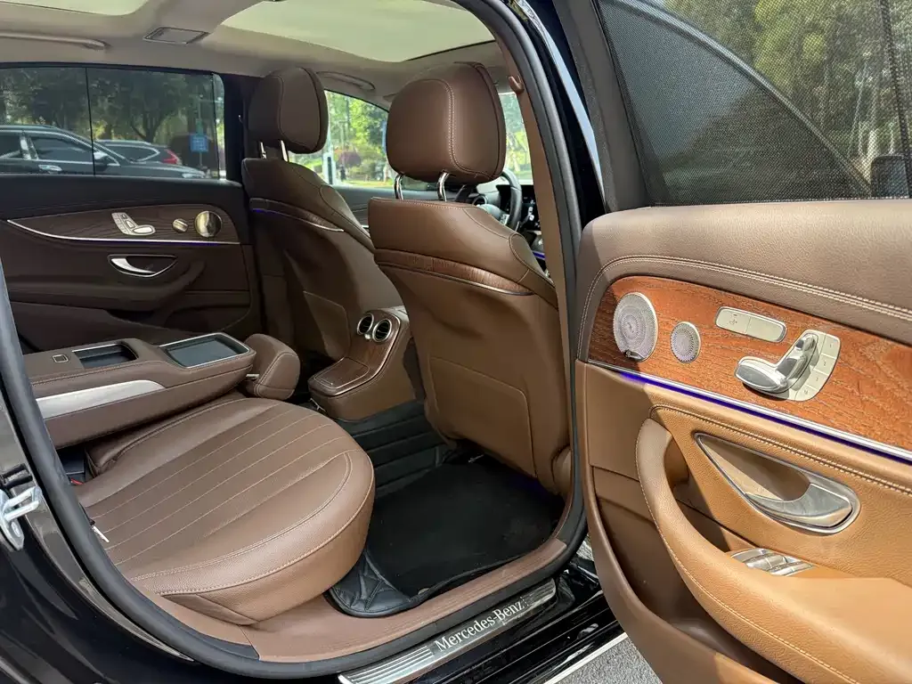 Mercedes-Benz E-Class 2023 из CN, фото 10