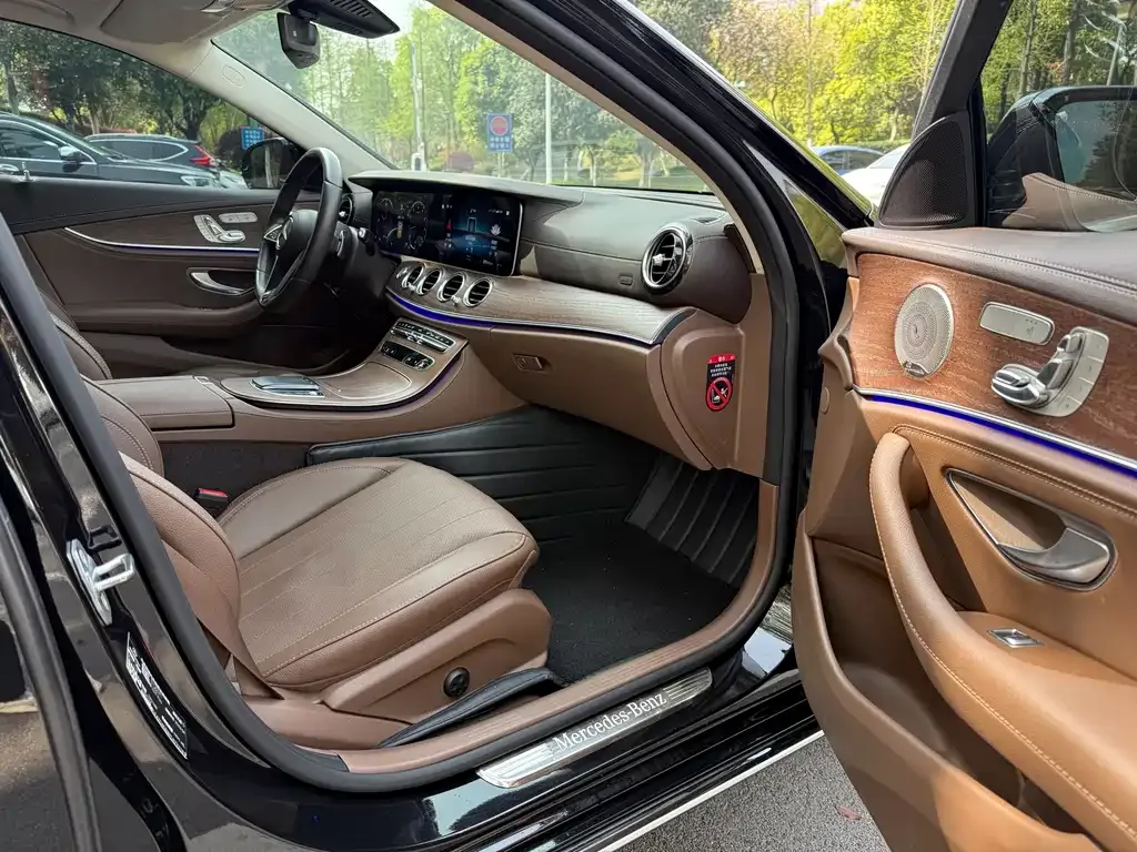 Mercedes-Benz E-Class 2023 из CN, фото 9