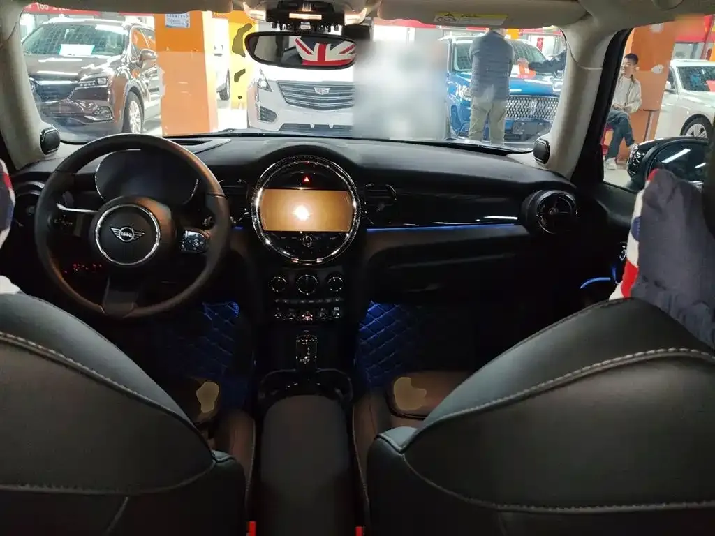 MINI Cooper (3-door) 2023 из CN, фото 10