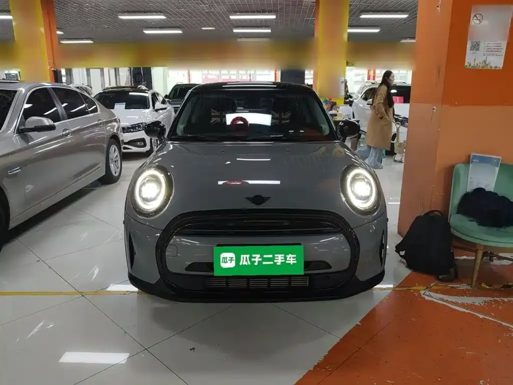 MINI Cooper (3-door) 2023 из CN, фото 3