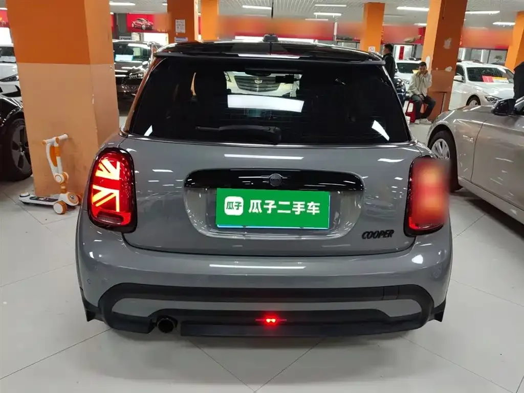 MINI Cooper (3-door) 2023 из CN, фото 6