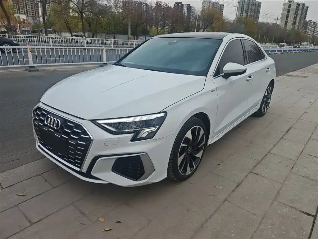 Audi A3 2024 из CN, фото 1