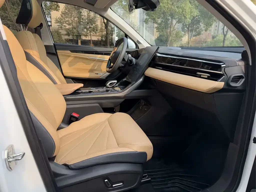 Geely Boyue L 2024 из CN, фото 8
