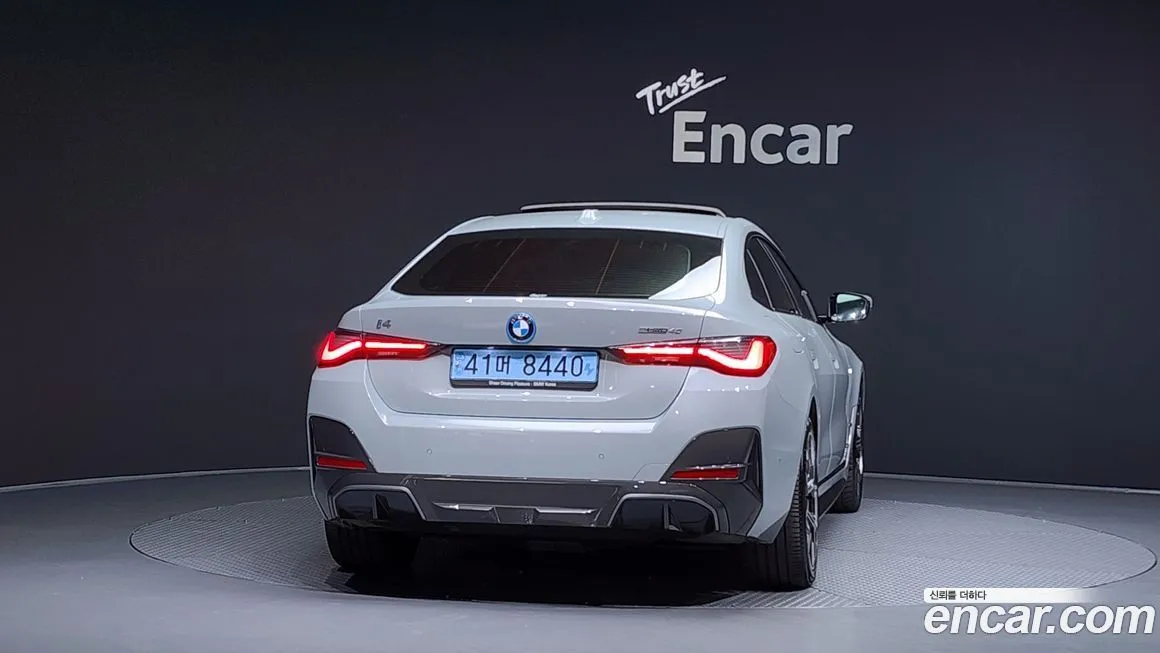 BMW i4 2022 из KR, фото 4