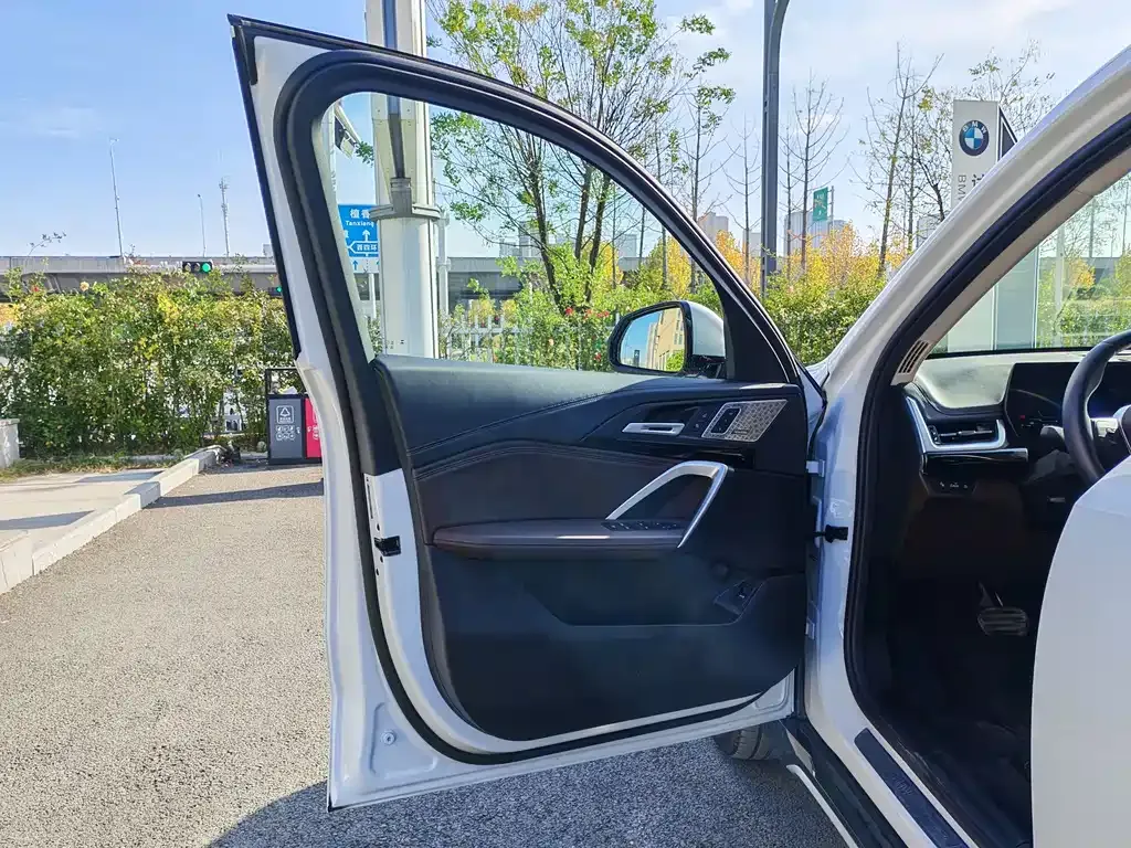 BMW X1 2024 из CN, фото 10