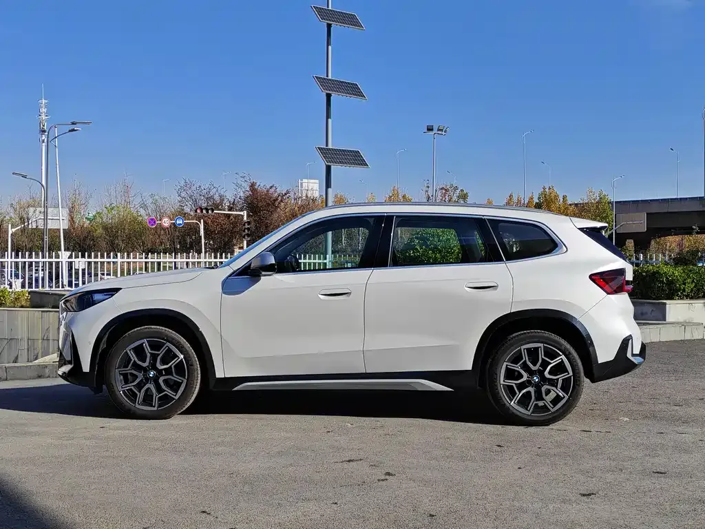 BMW X1 2024 из CN, фото 8