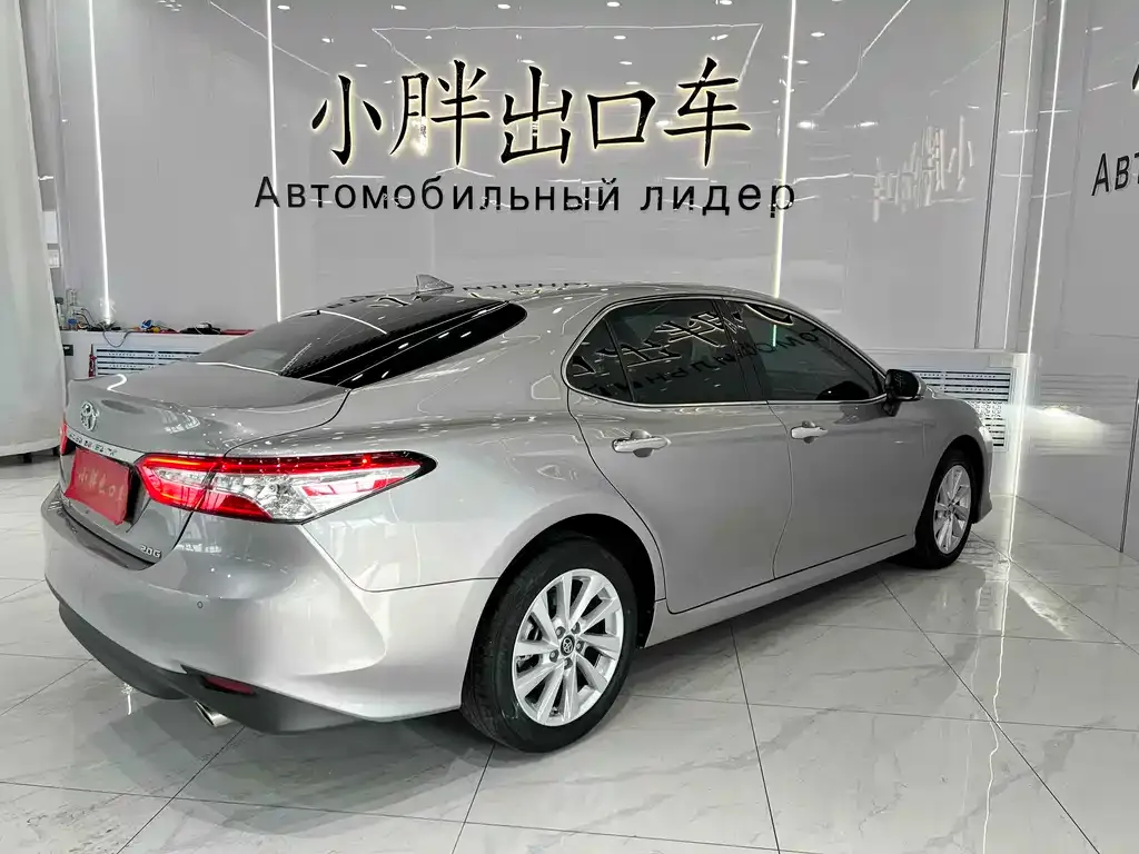 Toyota Camry 2021 из CN, фото 3