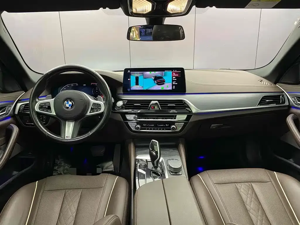 BMW 5 Series — фото 4