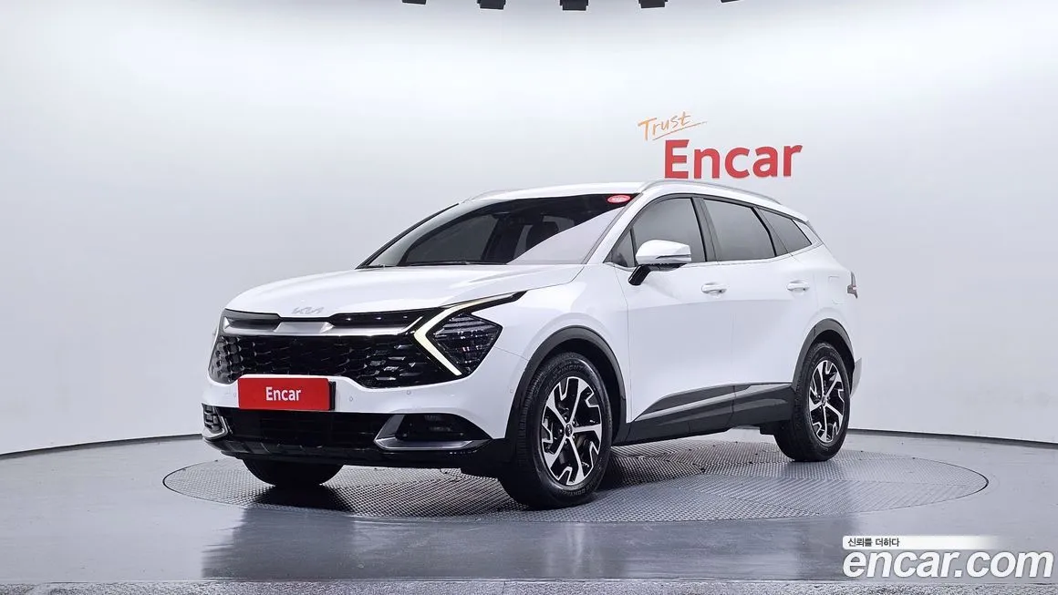 Kia Sportage — фото 1