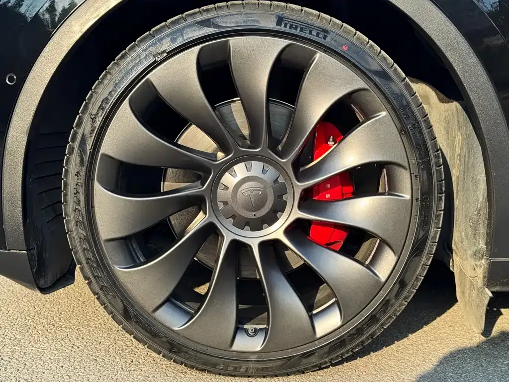 Tesla Model Y 2023 из CN, фото 5