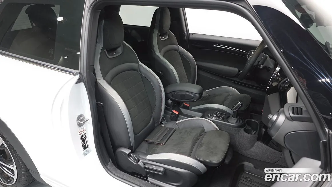 Mini Cooper 2024 из KR, фото 10