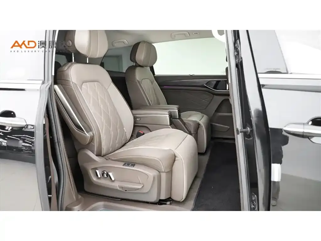 Volkswagen Viloran 2023 из CN, фото 8