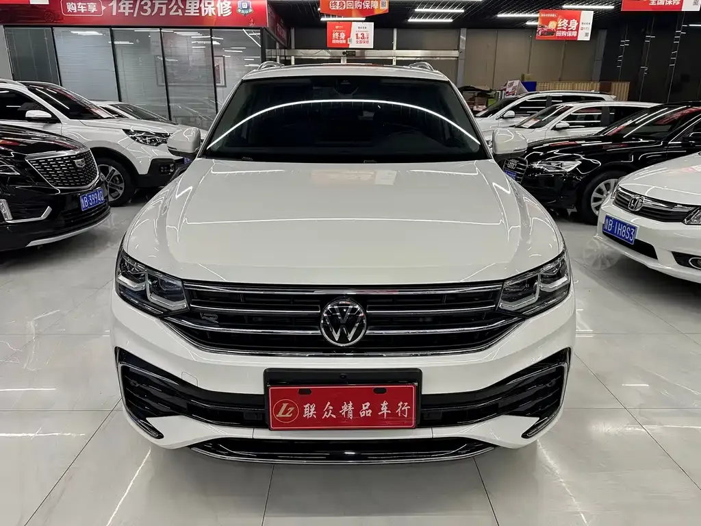 Volkswagen Tiguan L 2022 из CN, фото 2