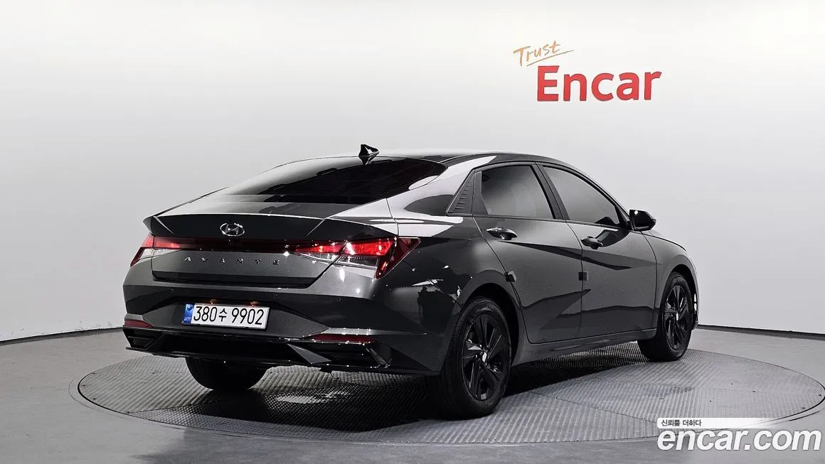 Hyundai AVANTE 2023 из KR, фото 2