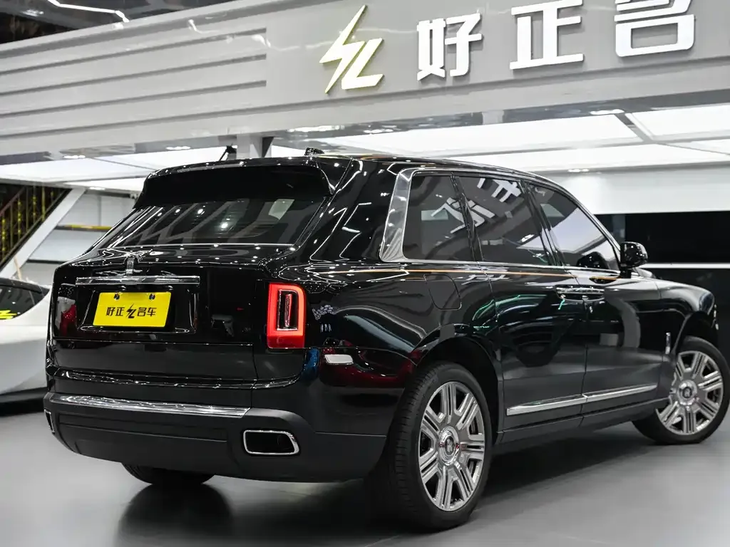 Rolls-Royce Cullinan 2023 из CN, фото 4