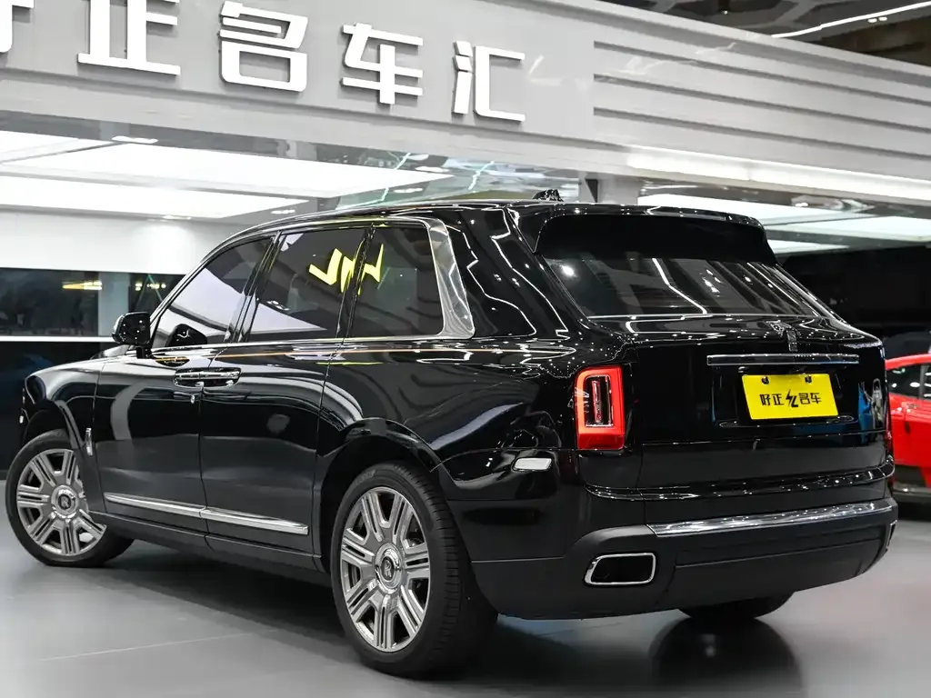 Rolls-Royce Cullinan 2023 из CN, фото 6