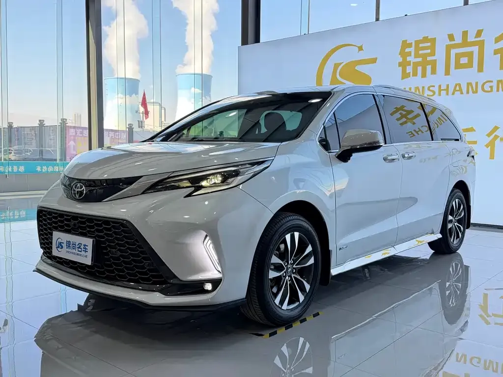Toyota Granvia 2024 из CN, фото 2