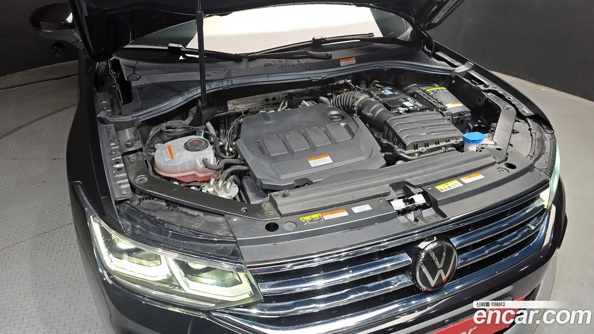 Volkswagen Tiguan — фото 6