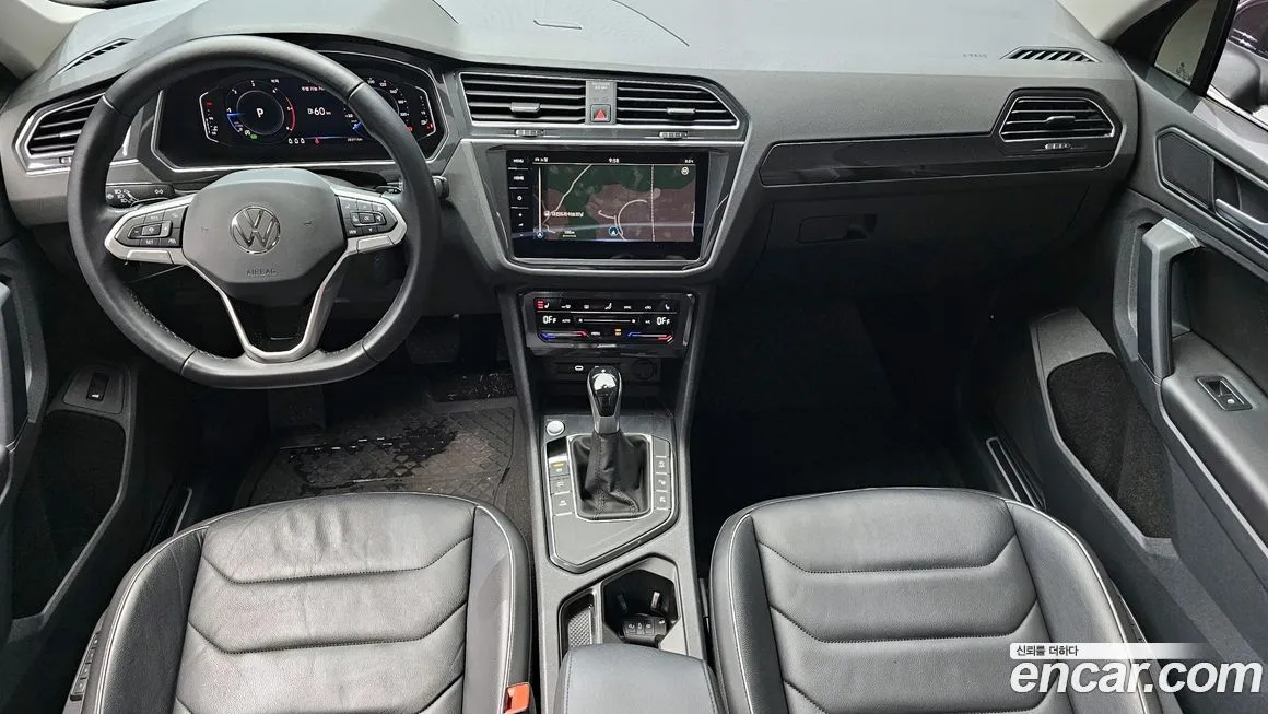 Volkswagen Tiguan — фото 7