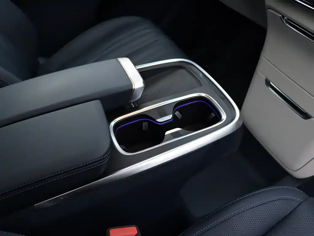 Buick Century 2023 из CN, фото 10