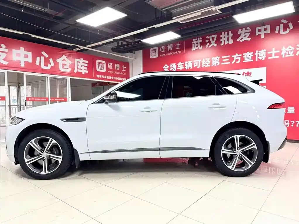 Jaguar F-PACE — фото 4