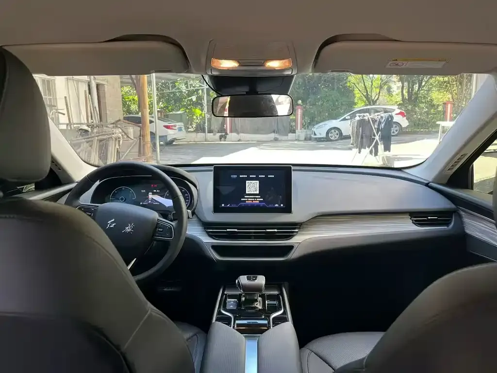 Hongqi E-QM5 2025 из CN, фото 4