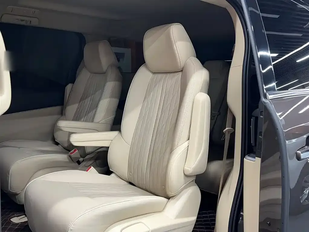 Buick GL8 2024 из CN, фото 8