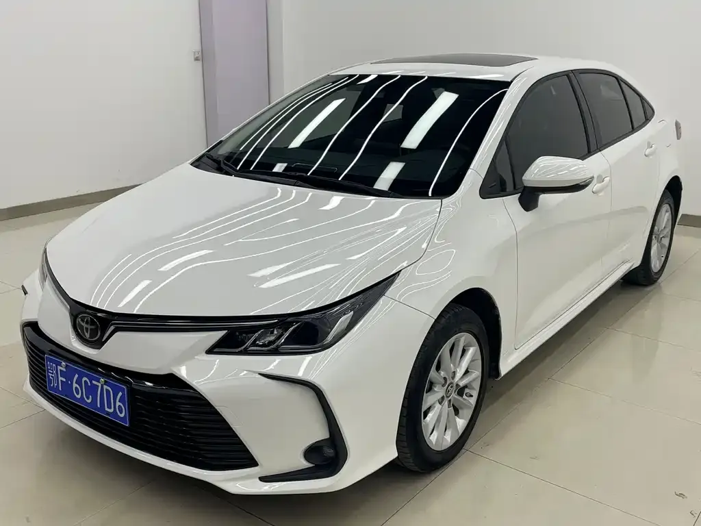 Toyota Corolla 2021 из CN, фото 1