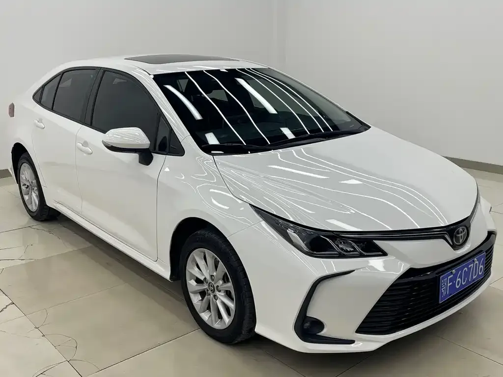 Toyota Corolla 2021 из CN, фото 2