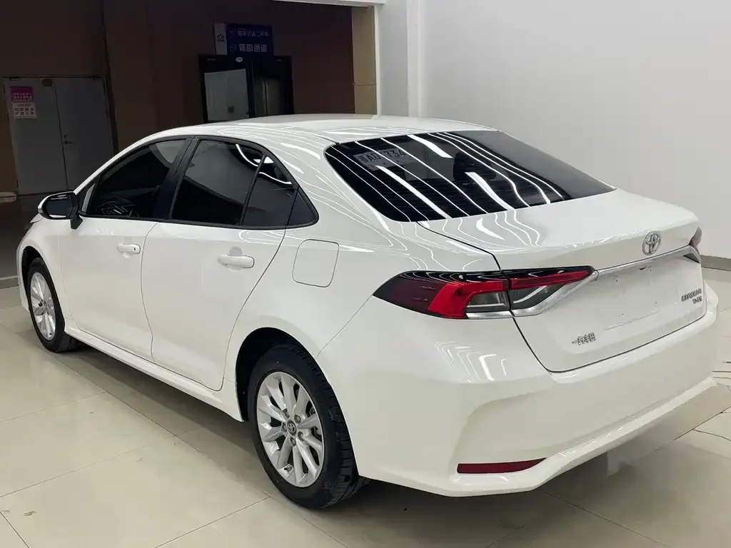 Toyota Corolla 2021 из CN, фото 3