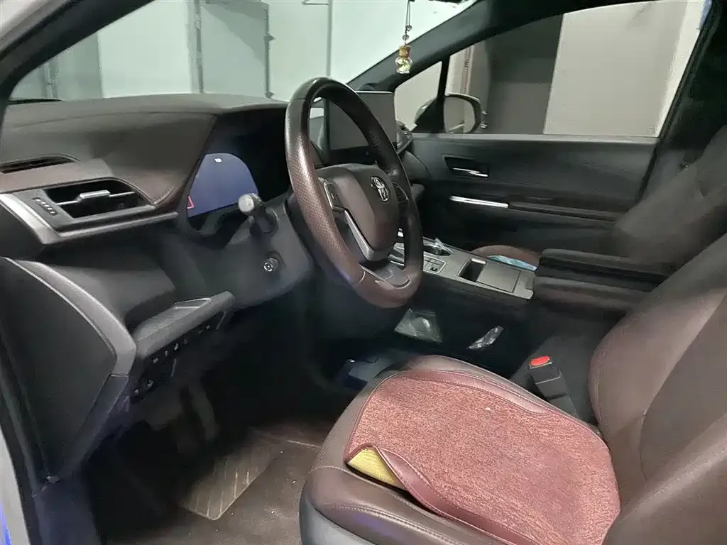 Toyota Sienna 2022 из CN, фото 7