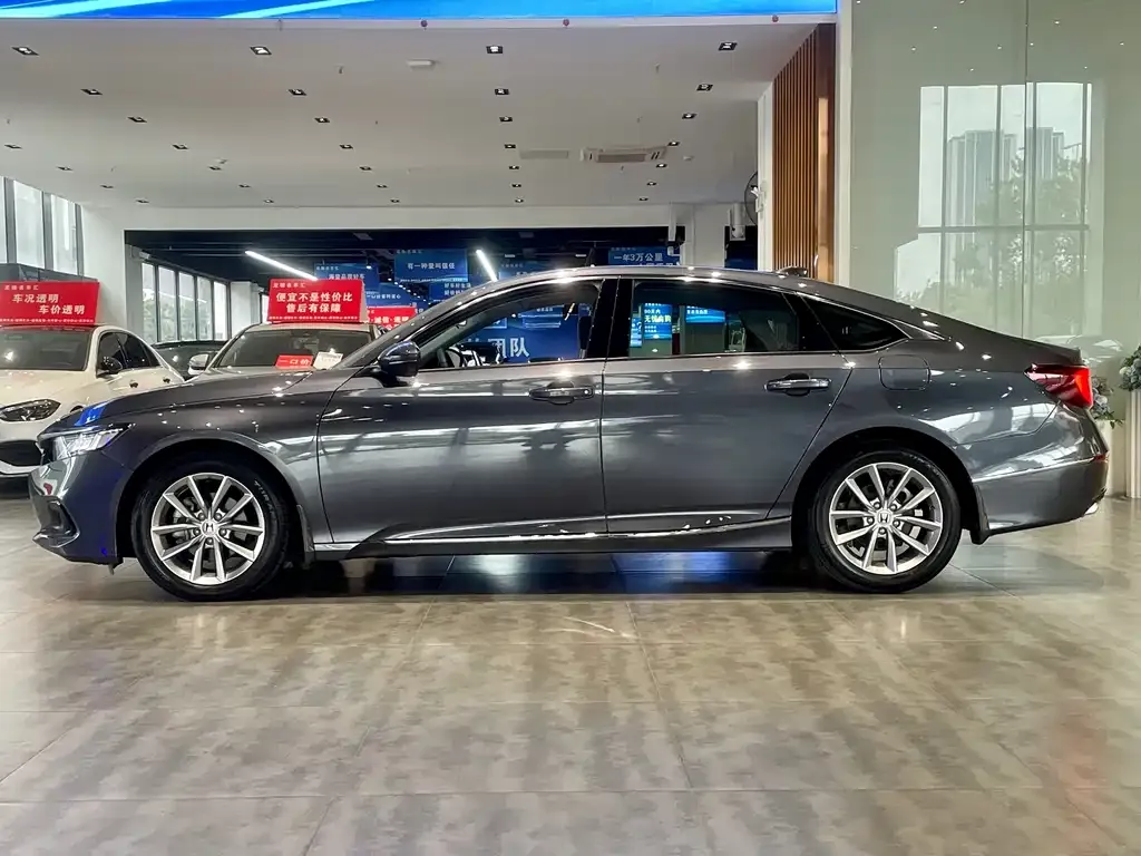 Honda Accord — фото 3