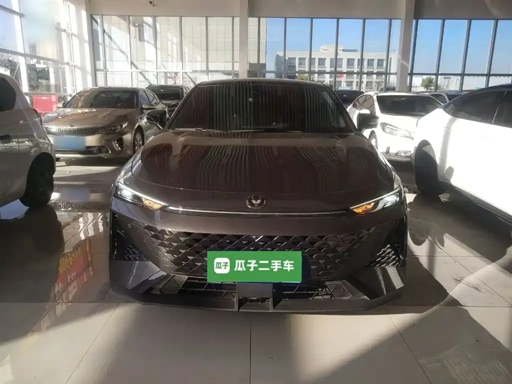 Changan UNI-V 2024 из CN, фото 3