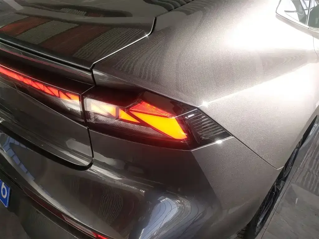 Changan UNI-V 2024 из CN, фото 8