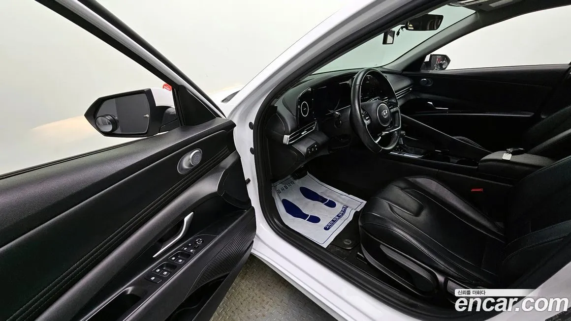 Hyundai AVANTE — фото 10