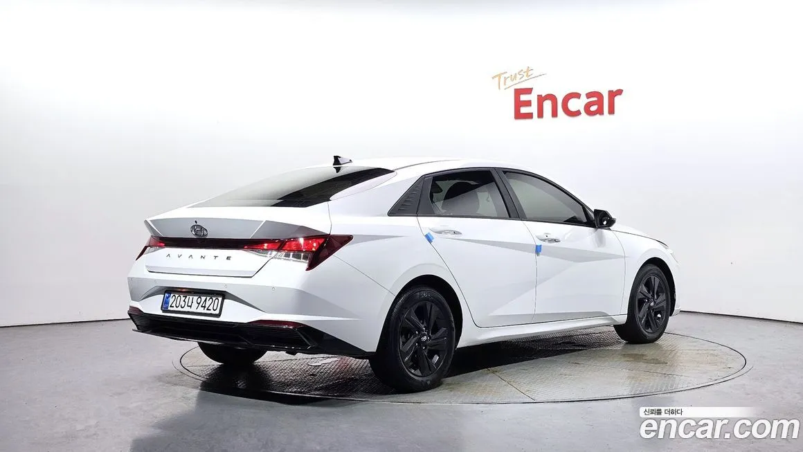Hyundai AVANTE — фото 2