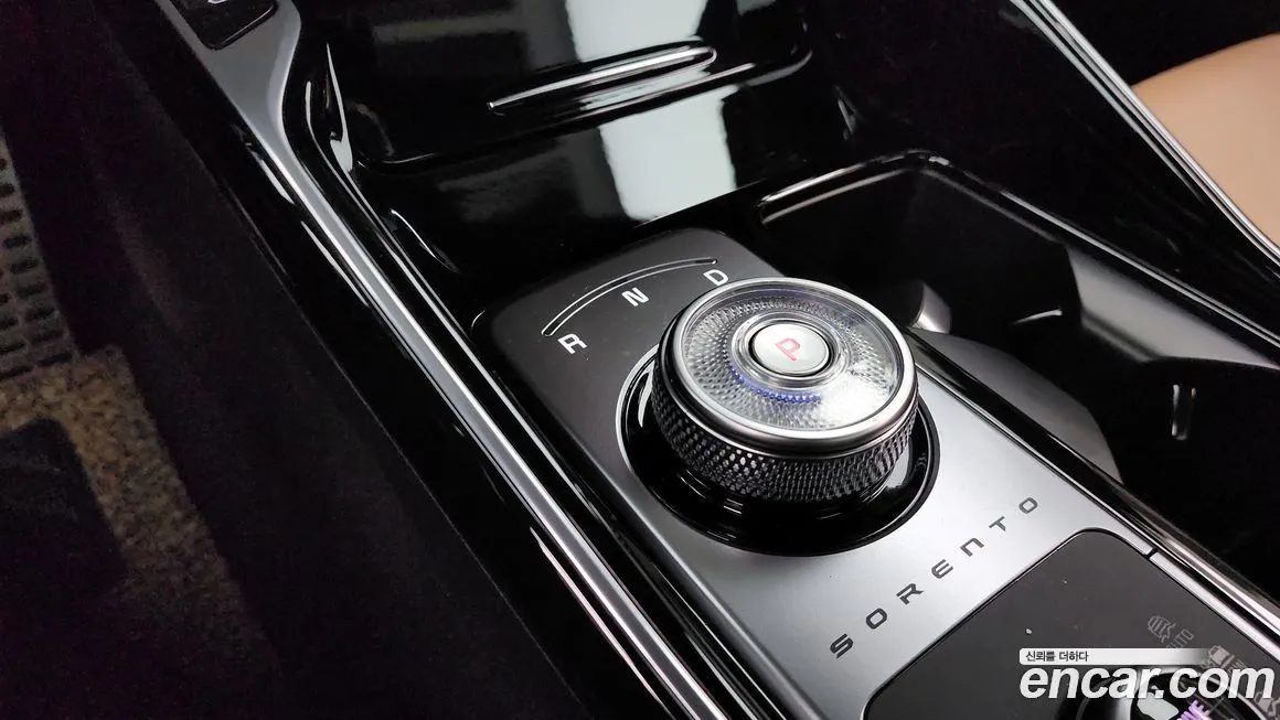 Kia Sorento — фото 9