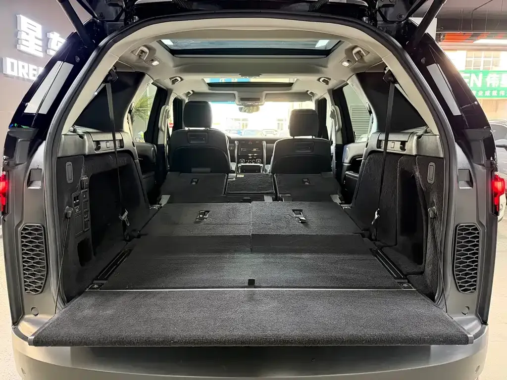 Land Rover Discovery 2021 из CN, фото 10